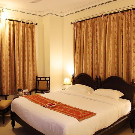 Hotel Mahima Palace Udaipur Exterior photo